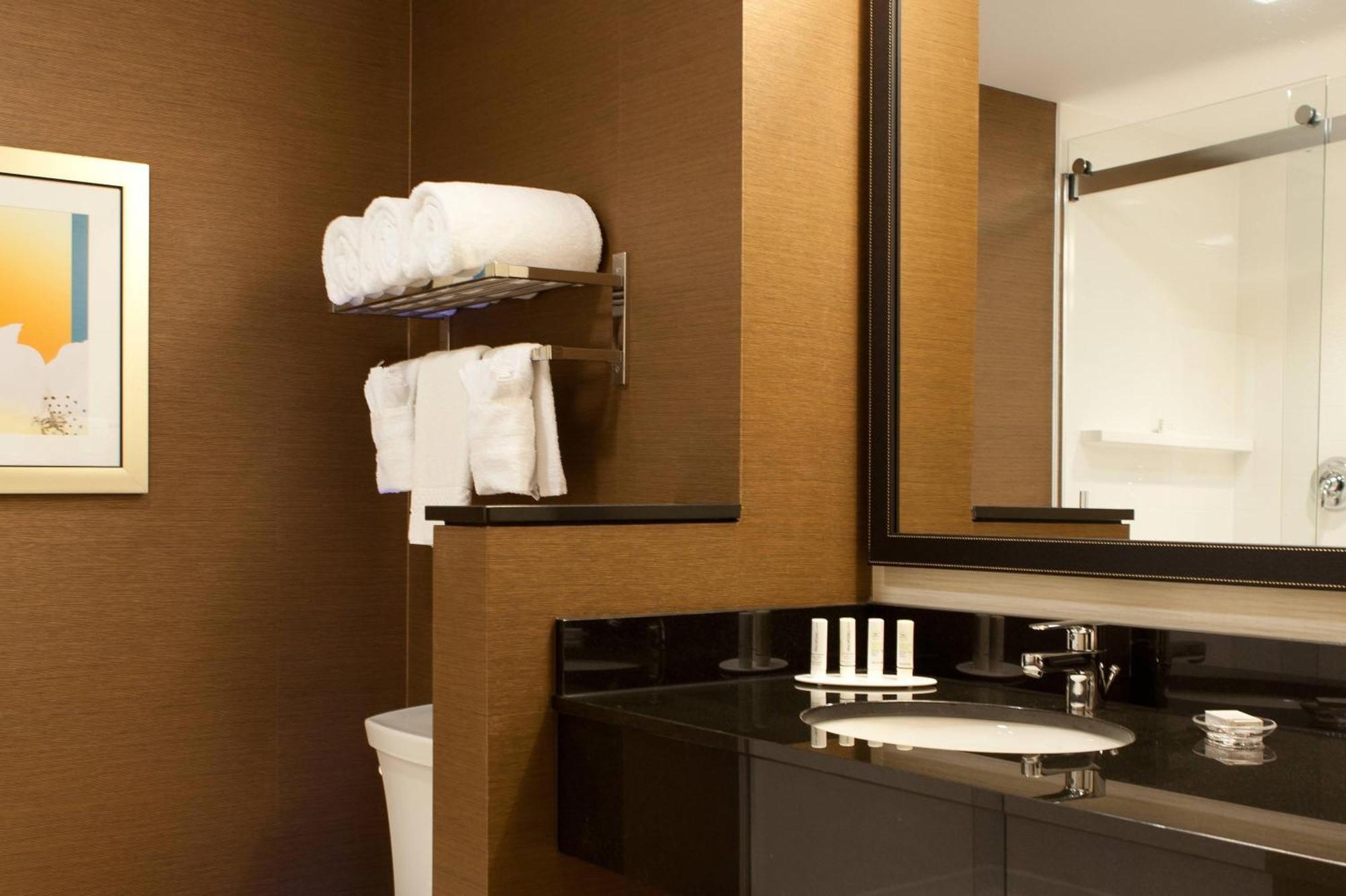 Fairfield Inn & Suites By Marriott Lethbridge Eksteriør bilde