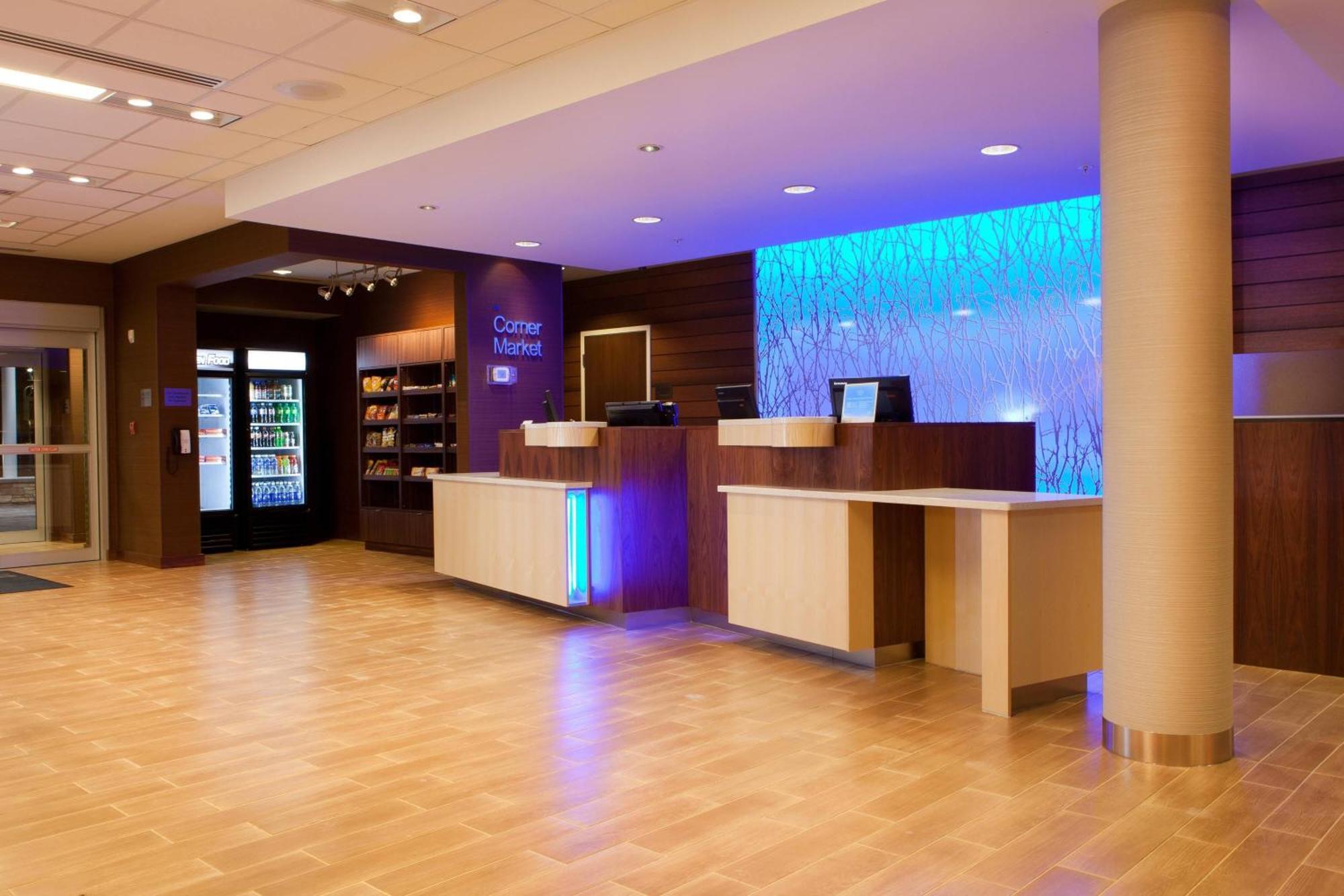 Fairfield Inn & Suites By Marriott Lethbridge Eksteriør bilde